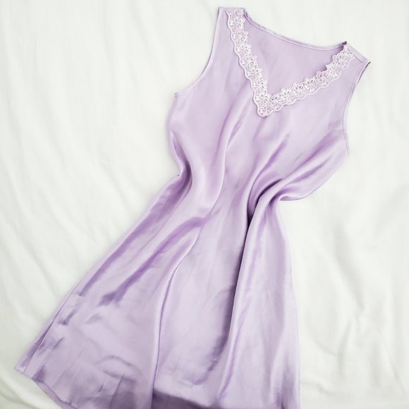 LAVENDER SLEEVELESS SLIP DRESS - Picture 6 of 7